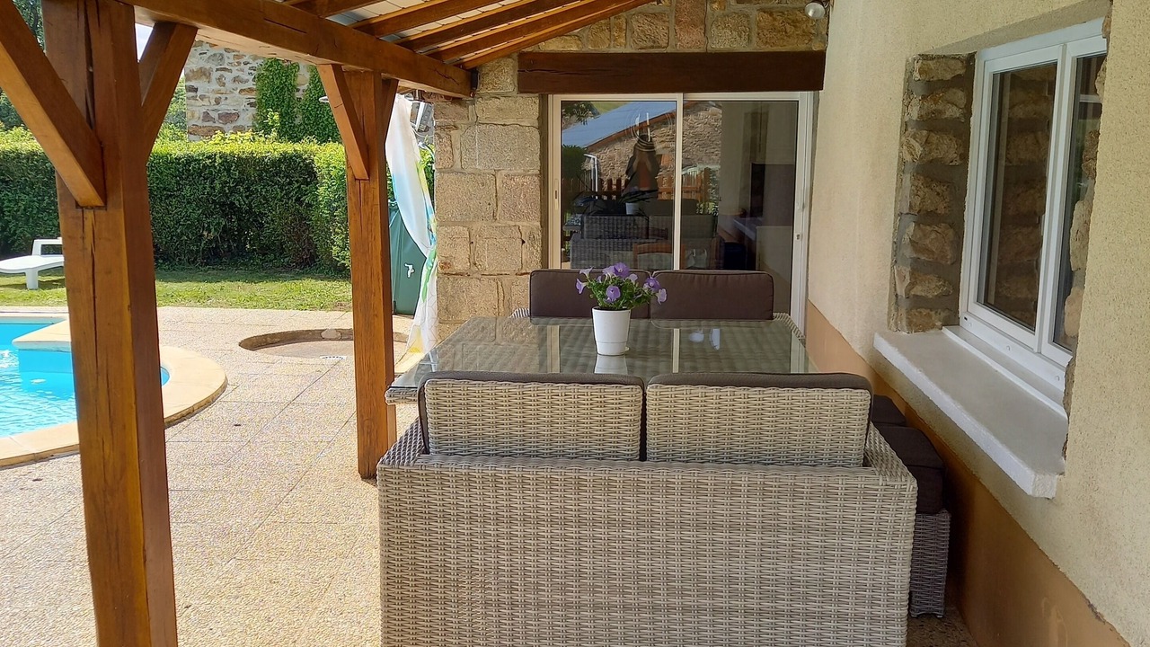 Photo of Patio Balcony in Latronche