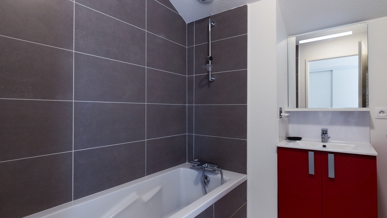 Photo of Bathroom in Cenon
