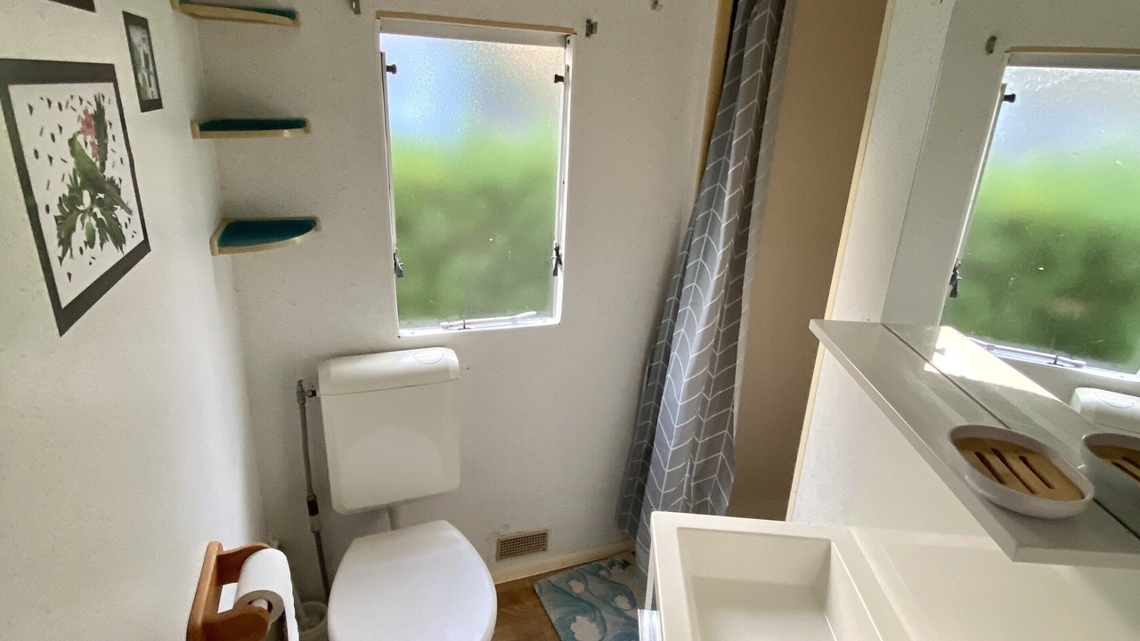Photo of Bathroom in Genouille