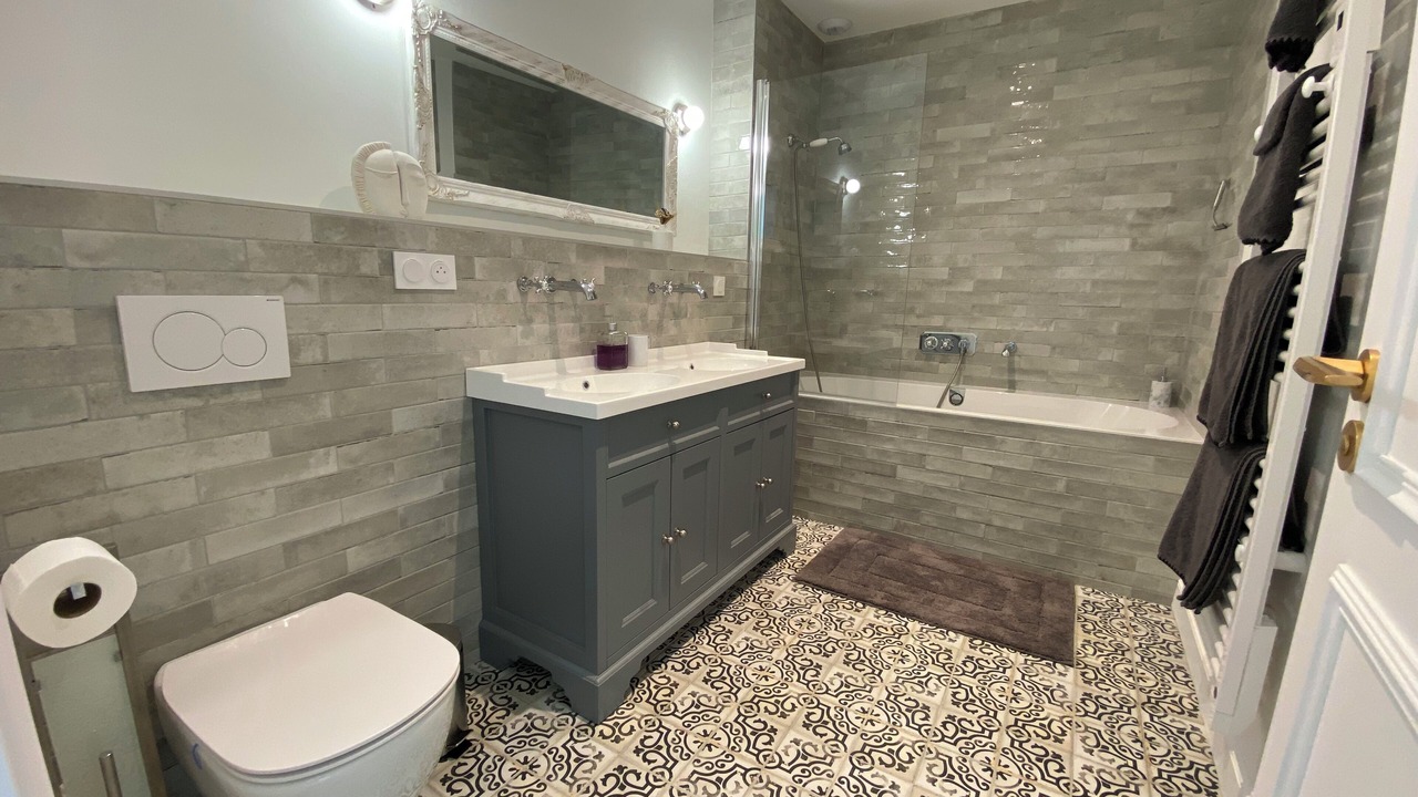 Photo of Bathroom in Verac