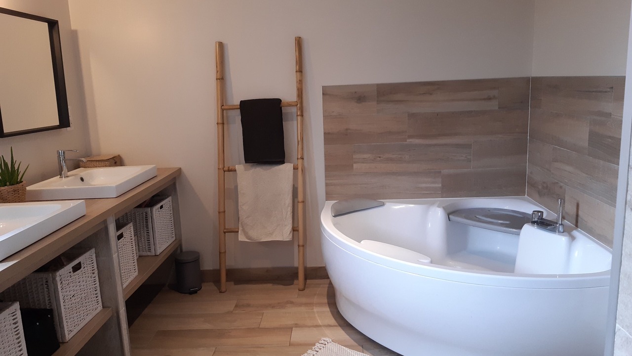 Photo of Bathroom in Tosse