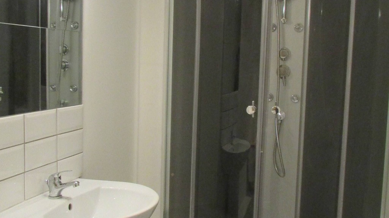 Photo of Bathroom in Duil-sur-le-Mignon