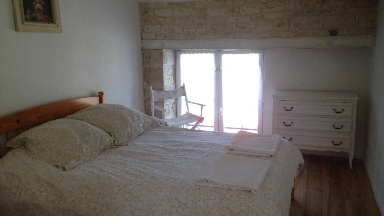 Photo of Bedroom in Duil-sur-le-Mignon
