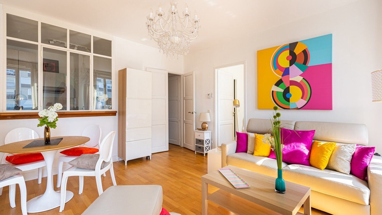 Photo of Livingroom in Bordeaux City Centre