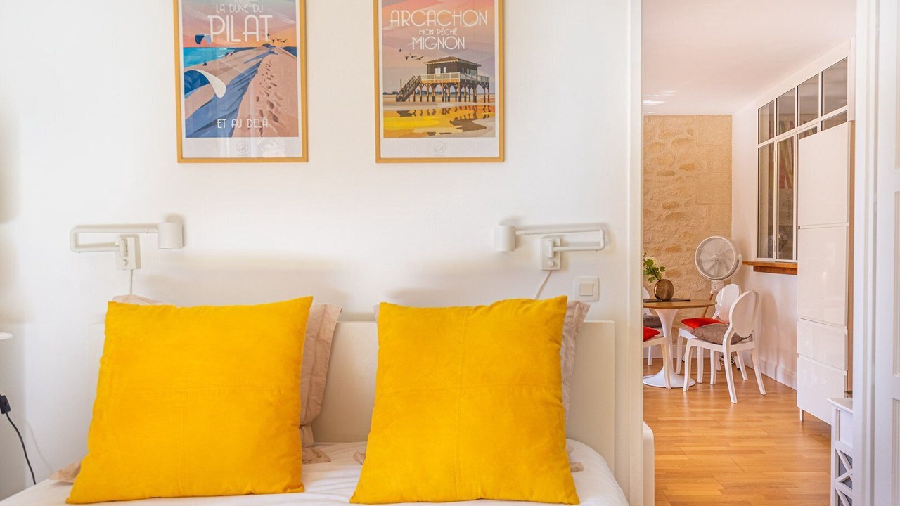 Photo of Bedroom in Bordeaux City Centre