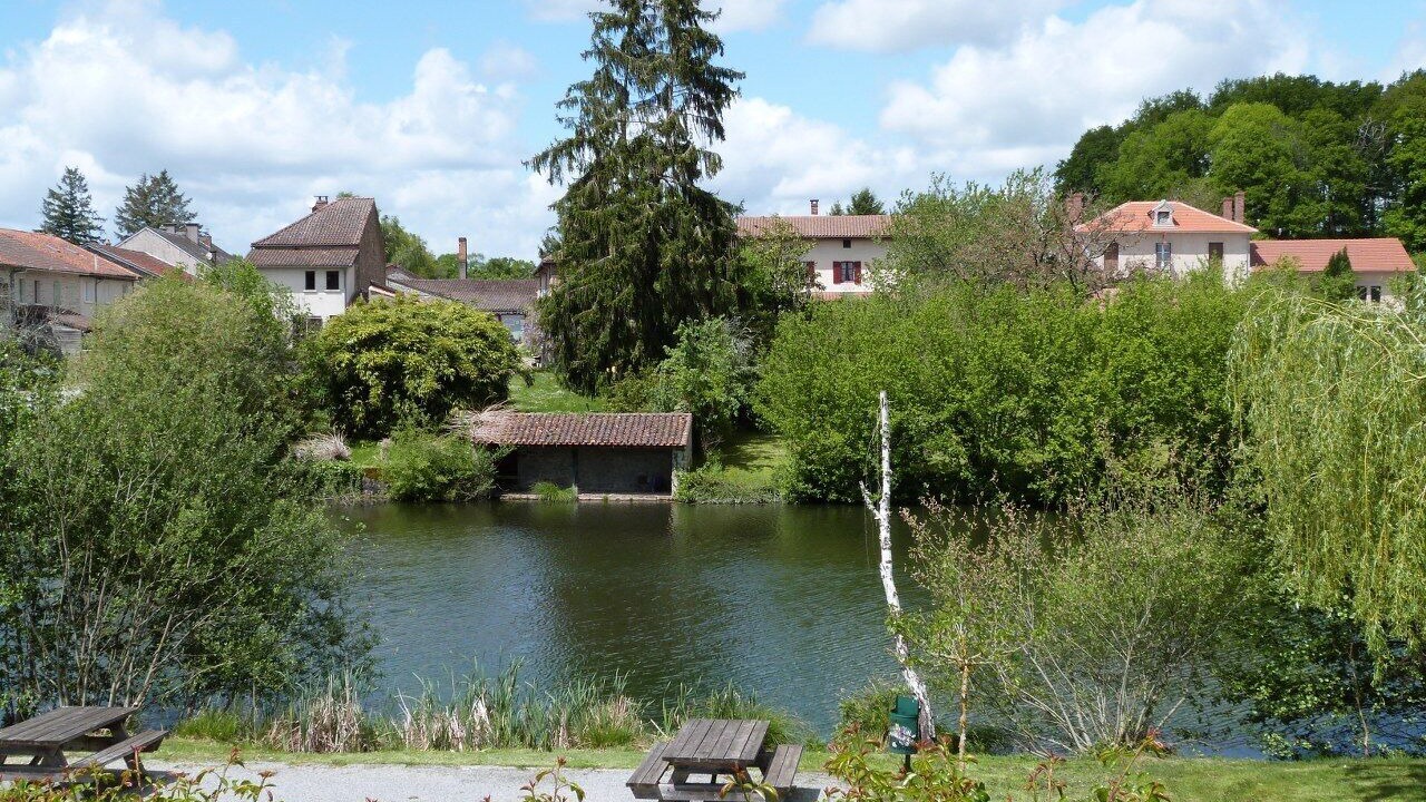 Photo of Outdoor in Saint-Pardoux