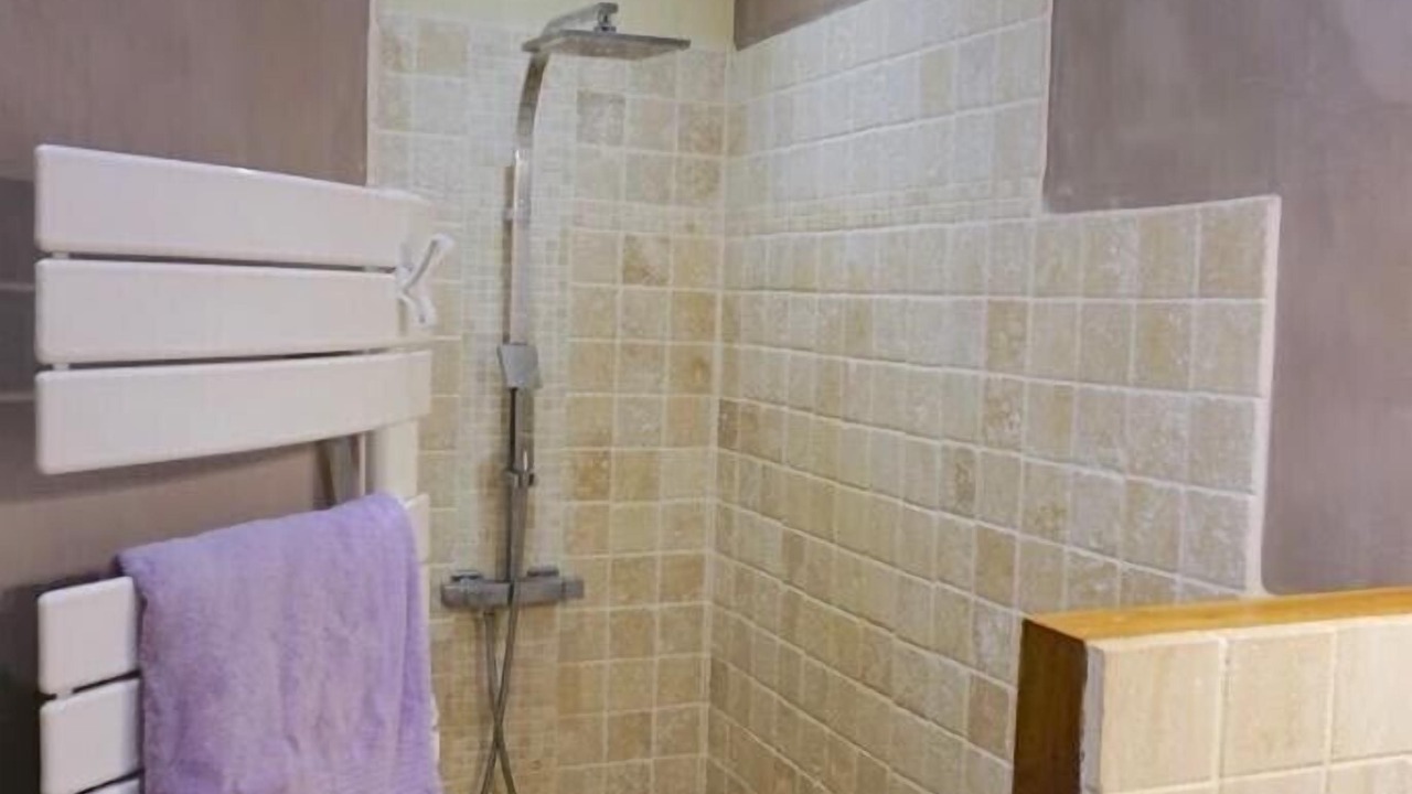 Photo of Bathroom in Artigues-pres-Bordeaux