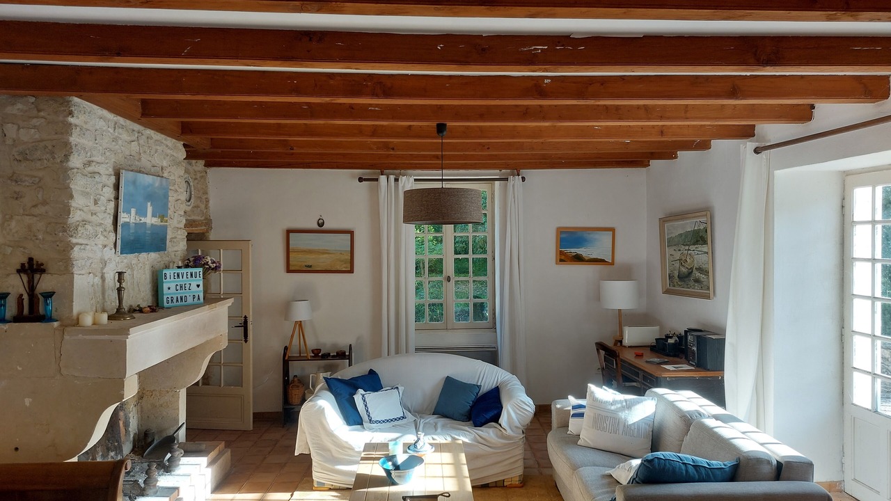 Photo of Livingroom in La Jarrie-Audouin