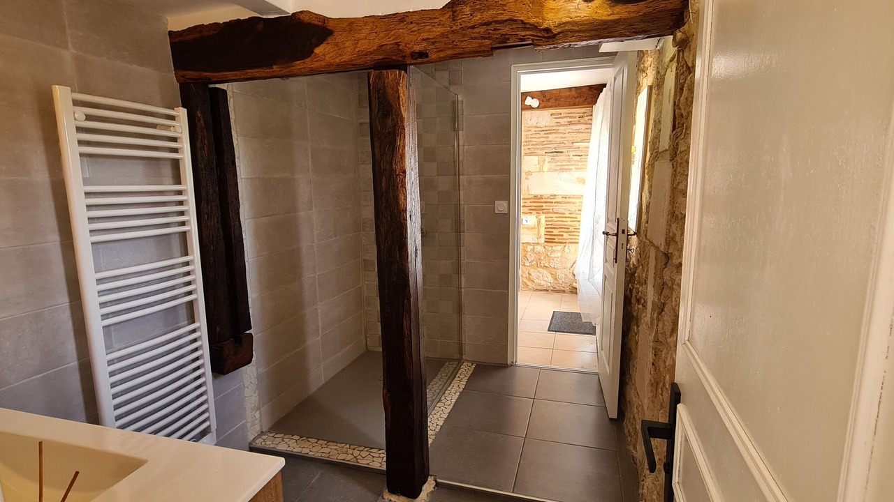 Photo of Bathroom in Bergerac