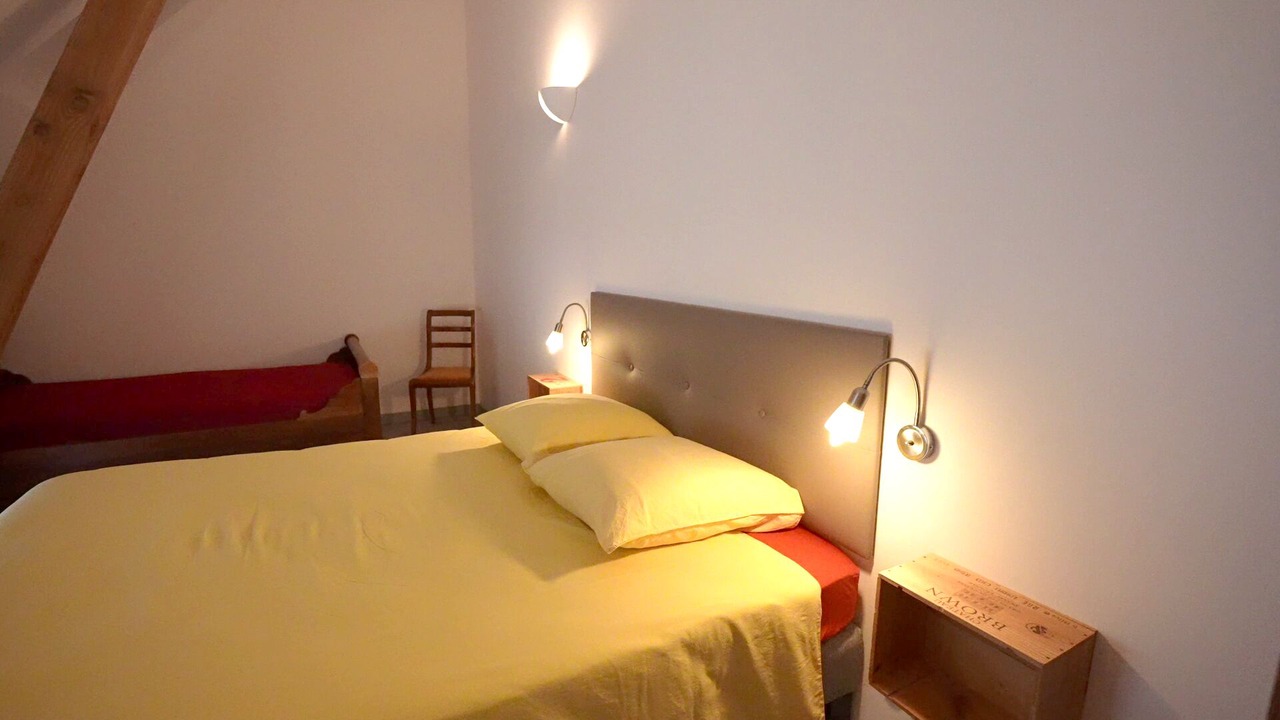 Photo of Bedroom in Saint-Georges-de-Montclard
