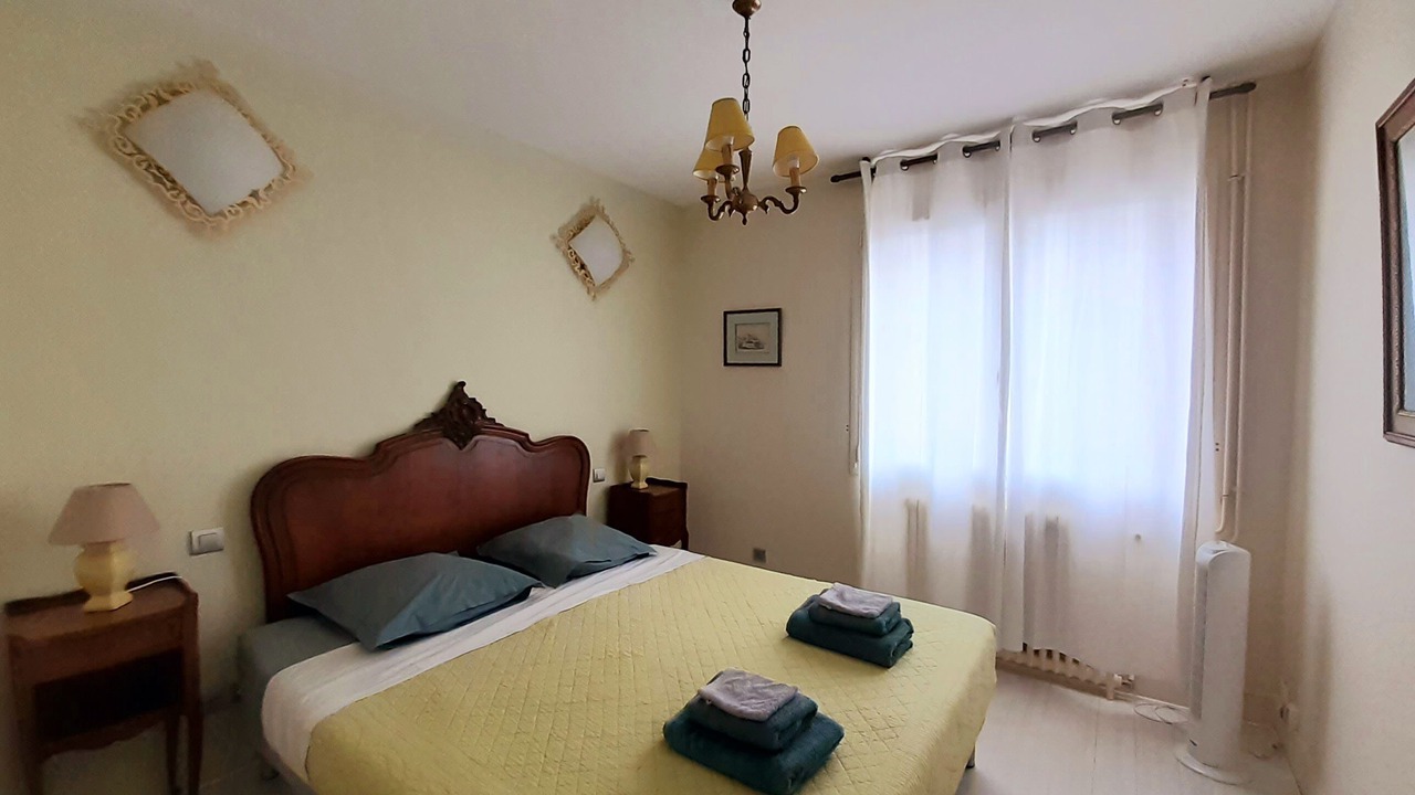 Photo of Bedroom in Jonzac