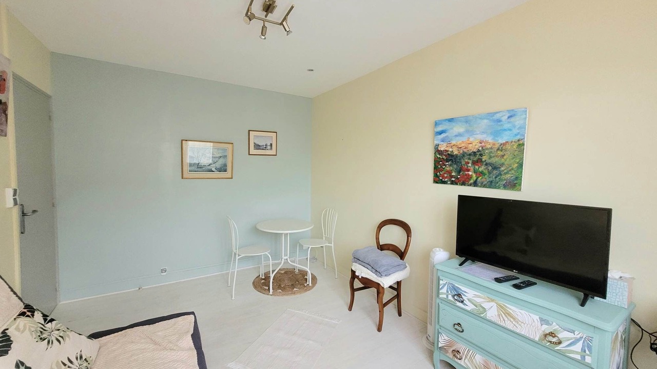 Photo of Livingroom in Jonzac