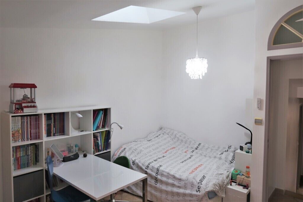 Photo of Bedroom in Mimet