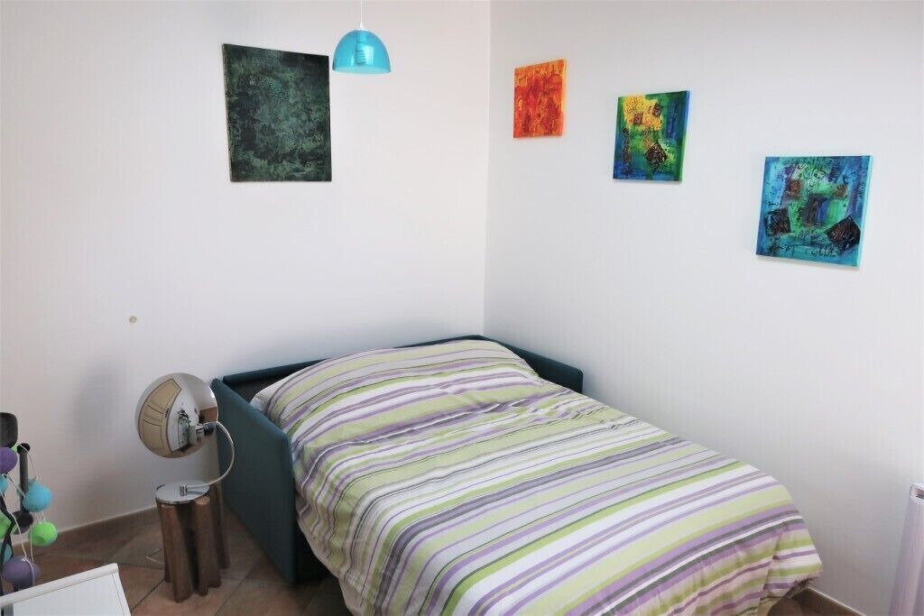 Photo of Bedroom in Mimet