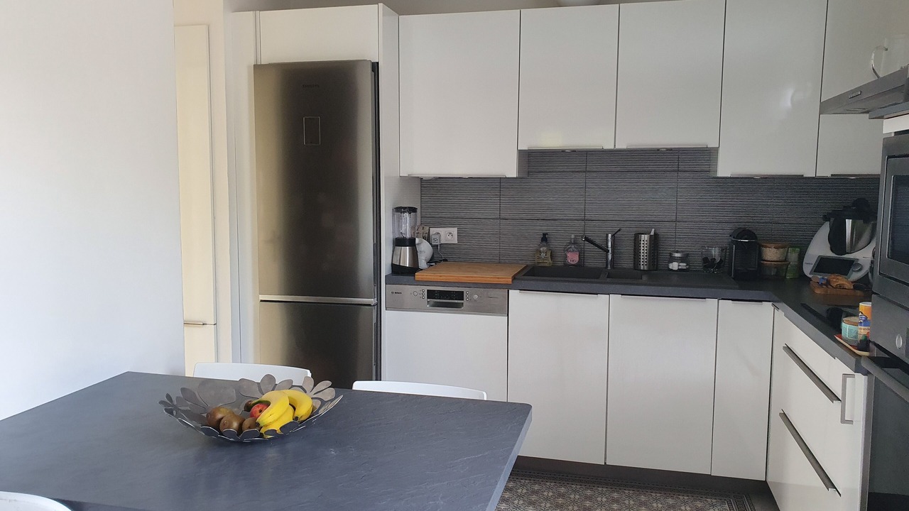 Photo of Kitchen in Saint-Medard-en-Jalles