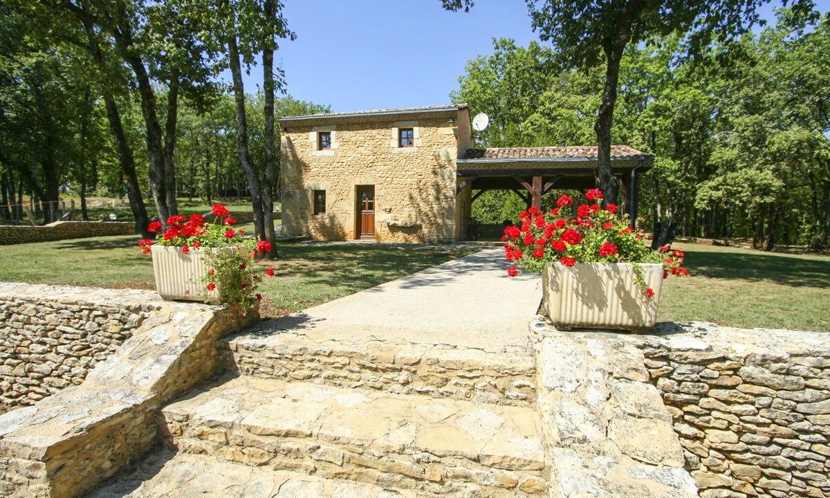 Photo of Outdoor in Sainte-Foy-de-Longas