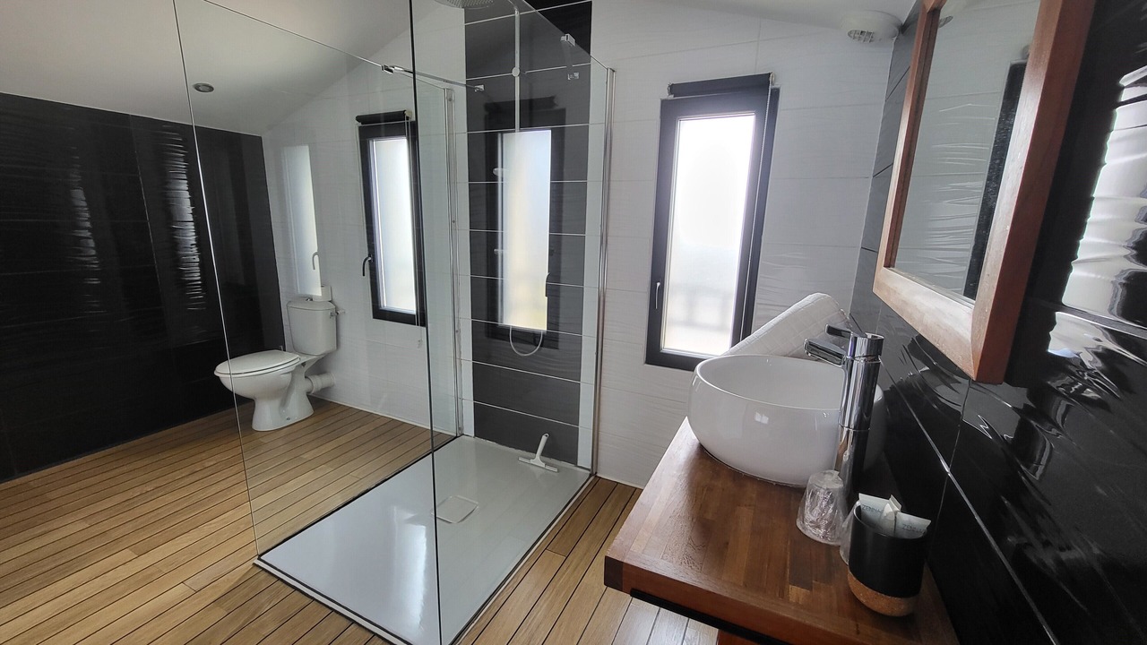 Photo of Bathroom in Chasseneuil-du-Poitou