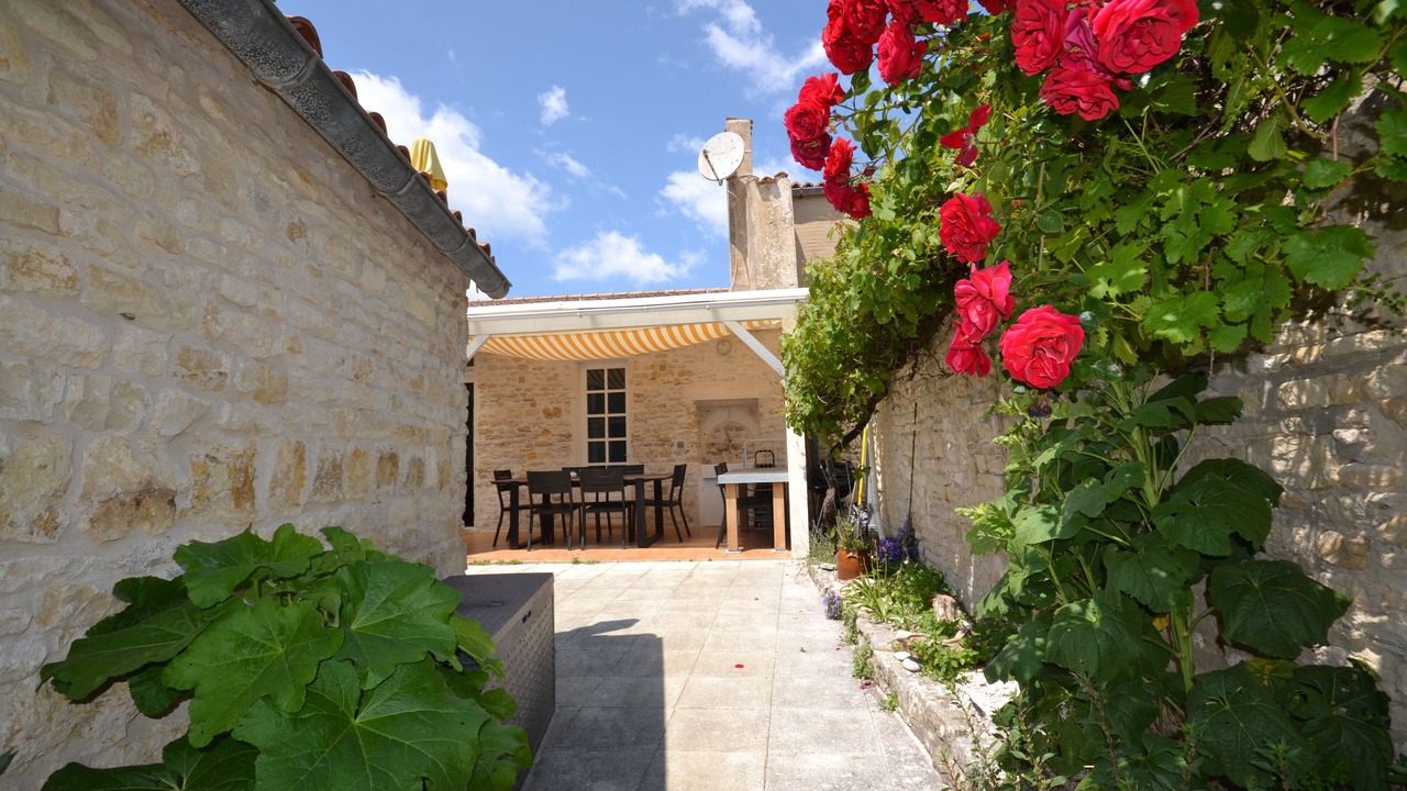 Photo of Outdoor in Ars-en-Re