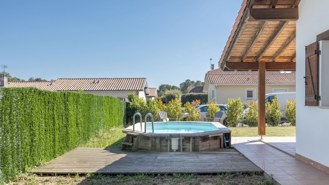 Photo of Outdoor in Tosse