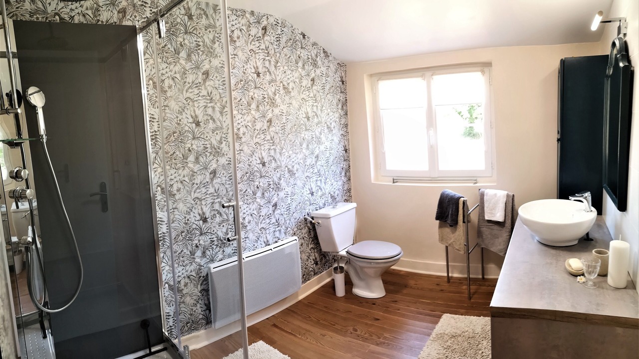 Photo of Bathroom in Lalinde