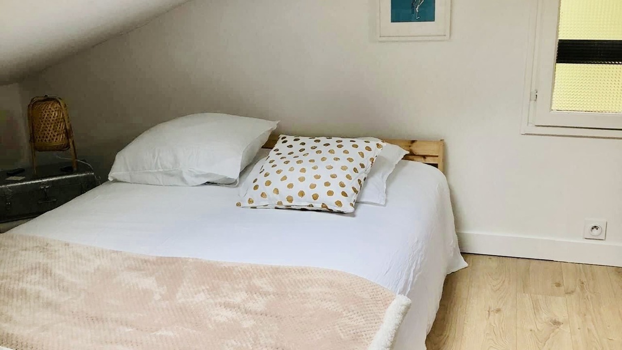 Photo of Bedroom in Messanges