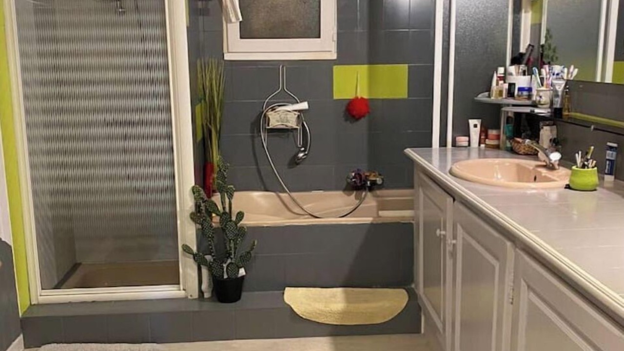 Photo of Bathroom in Saint-Georges-de-Montclard