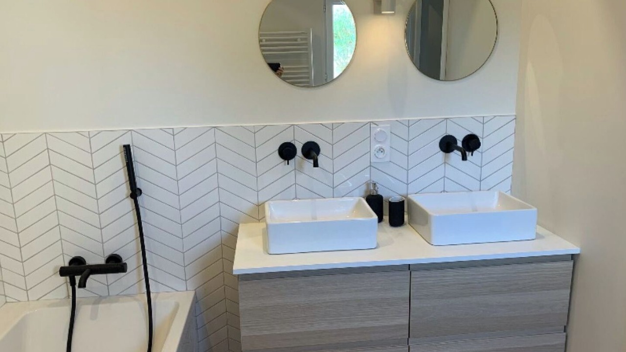 Photo of Bathroom in Le Bois-Plage-en-Re