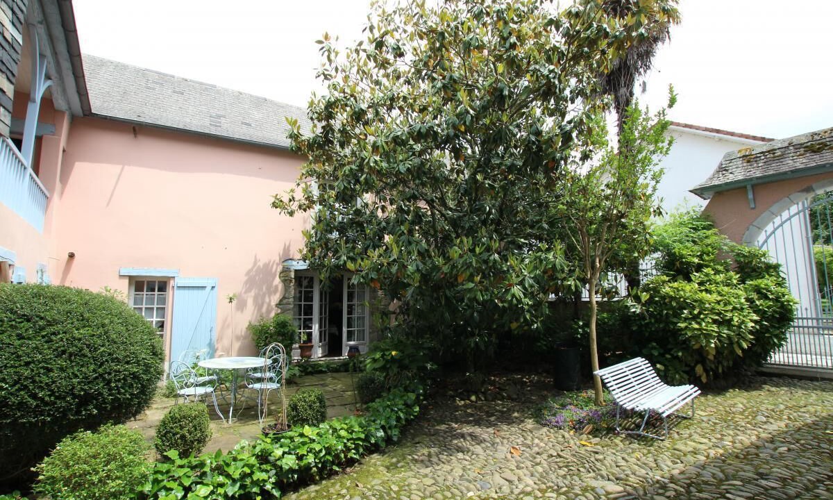 Photo of Patio Balcony in Geus-d'Oloron