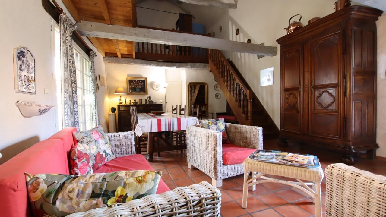 Photo of Livingroom in Geus-d'Oloron