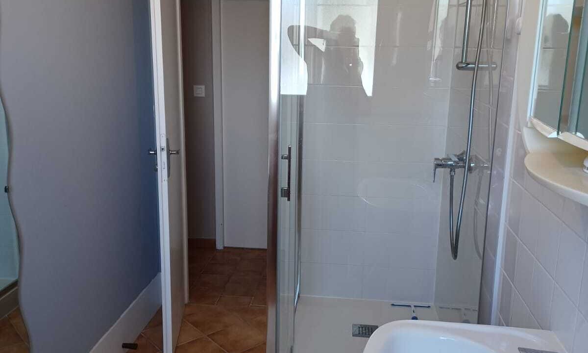Photo of Bathroom in Le Grand-Village-Plage