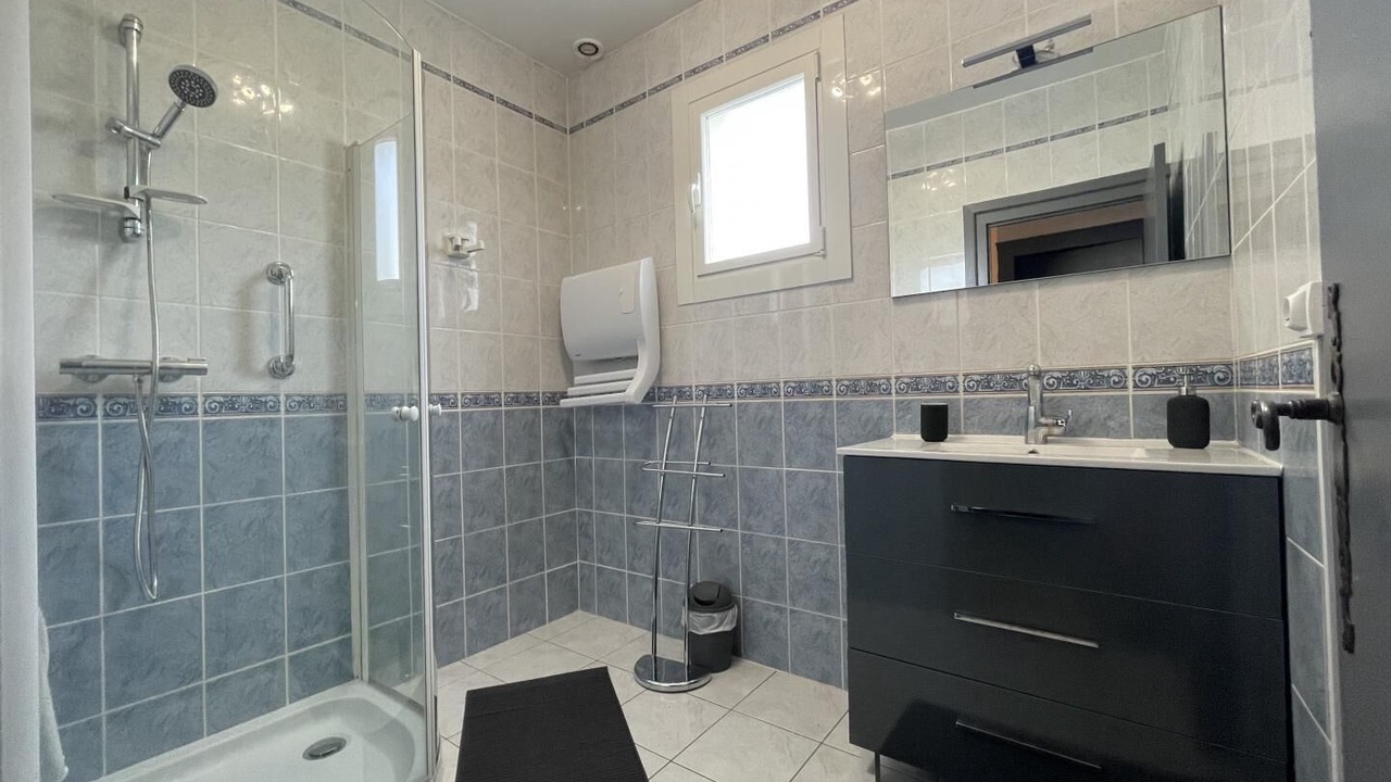 Photo of Bathroom in Saint-Jean-le-Vieux