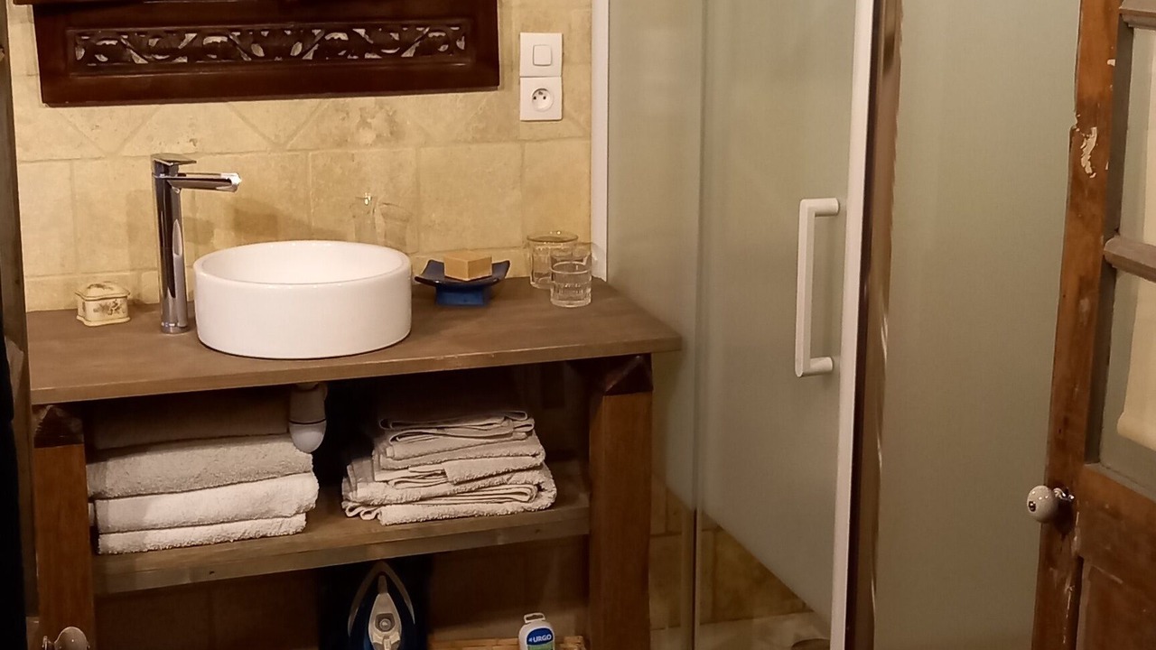 Photo of Bathroom in Saint-Romain