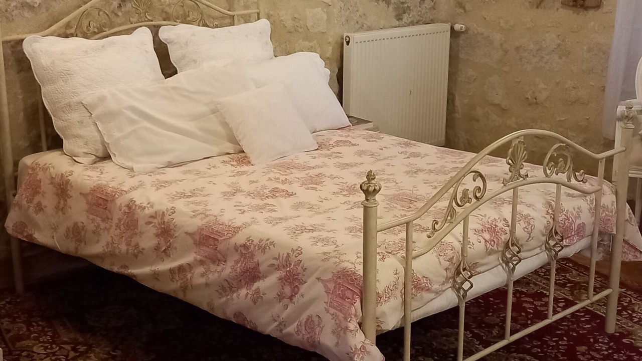 Photo of Bedroom in Saint-Romain