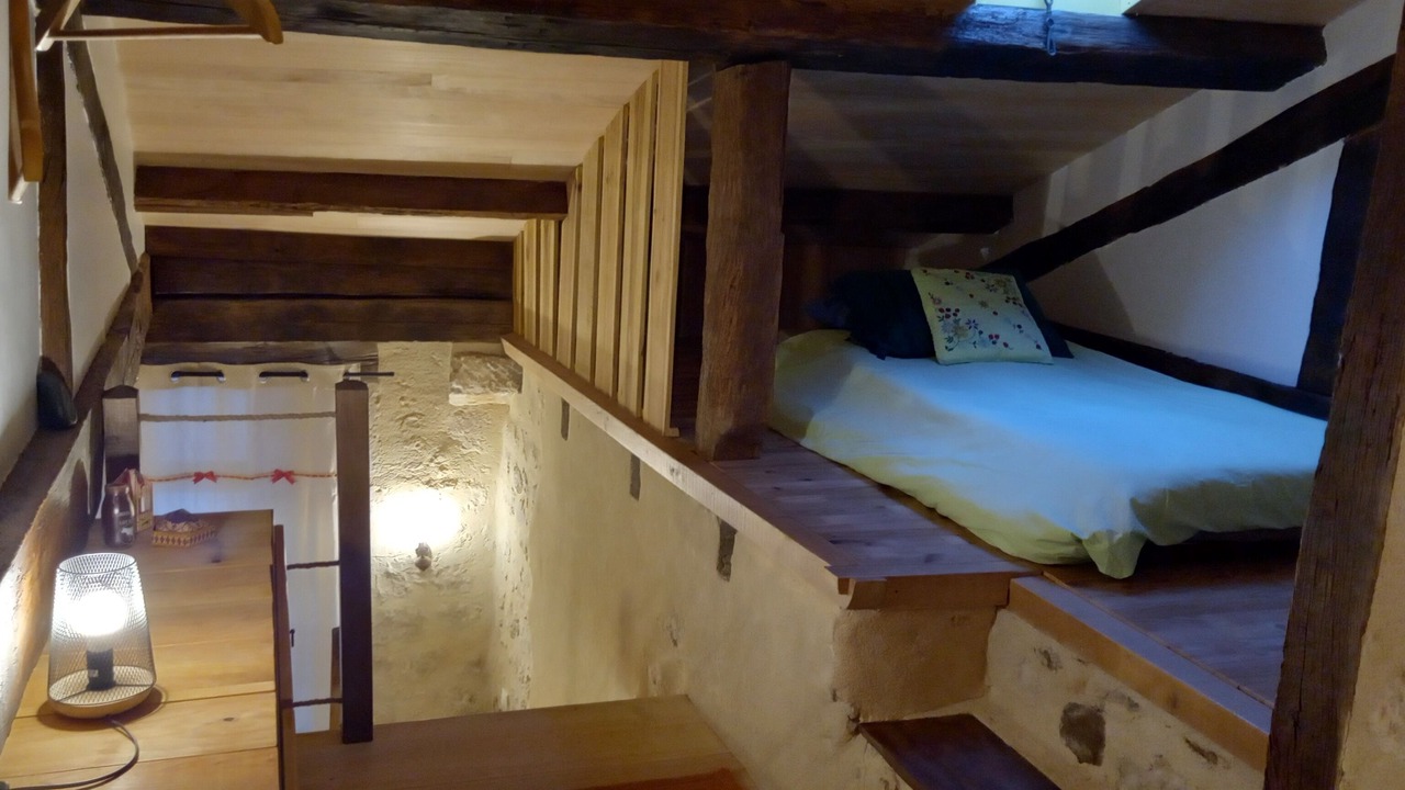 Photo of Bedroom in Saint-Romain