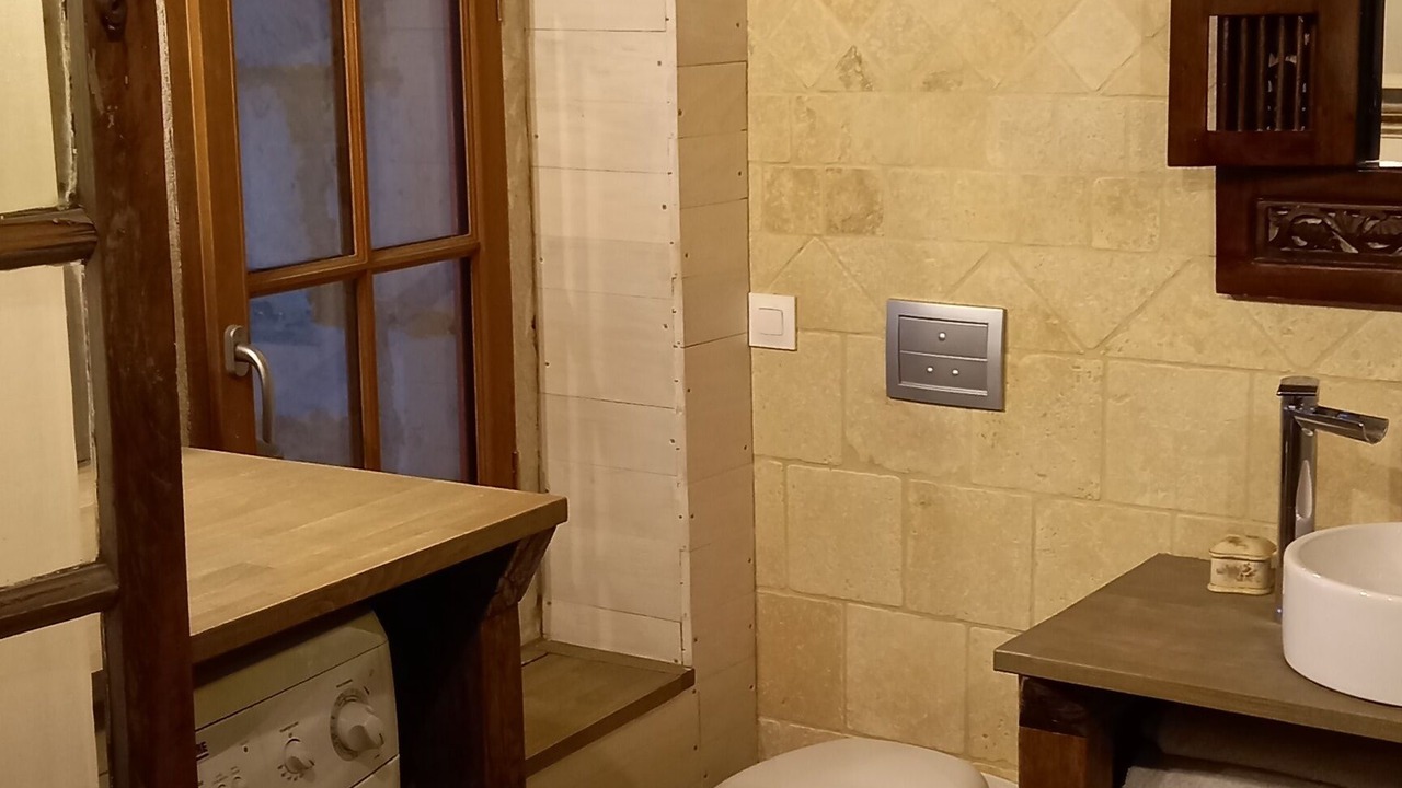 Photo of Bathroom in Saint-Romain