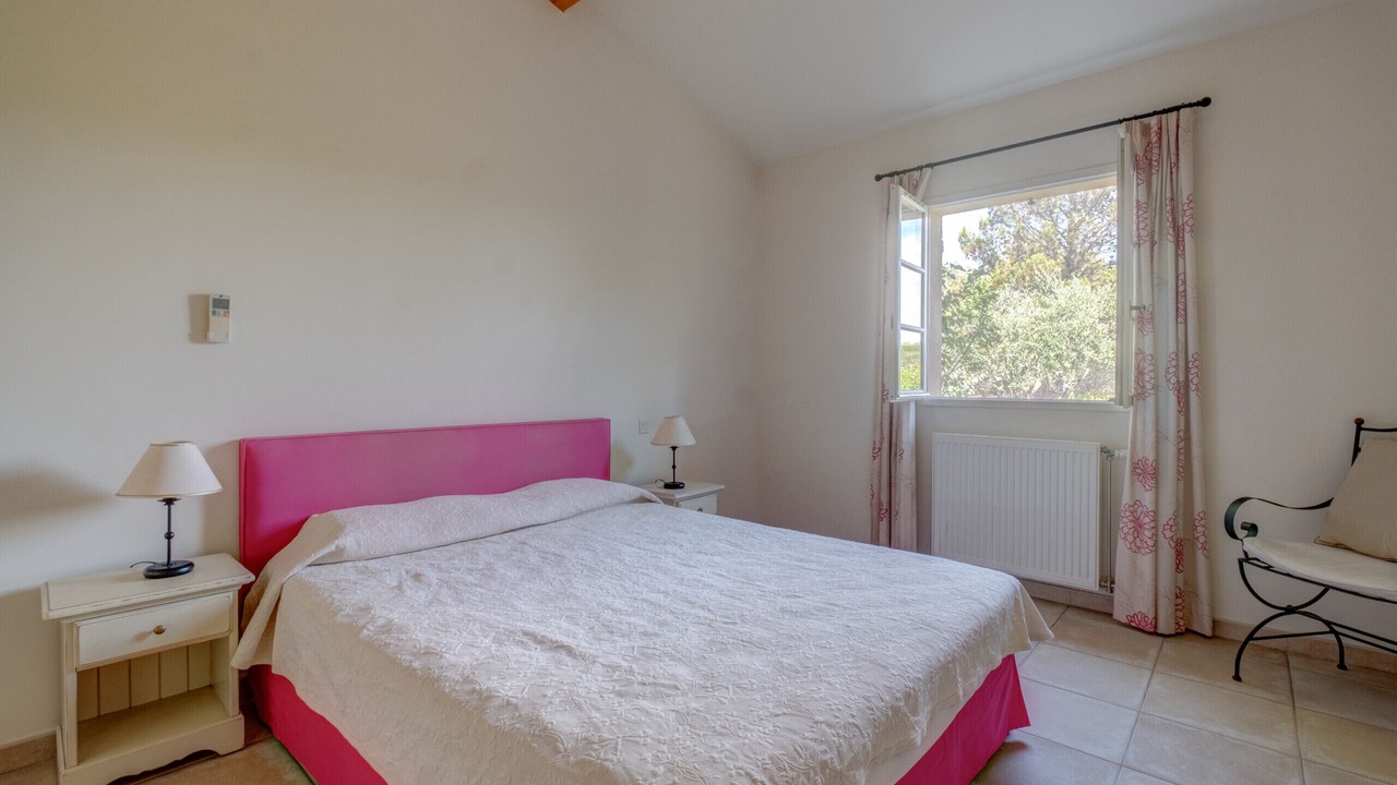 Photo of Bedroom in La Motte
