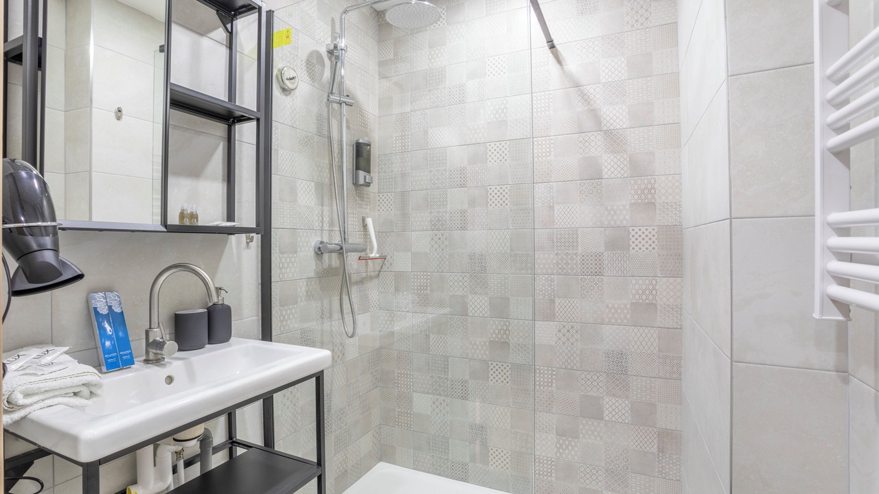 Photo of Bathroom in Opera