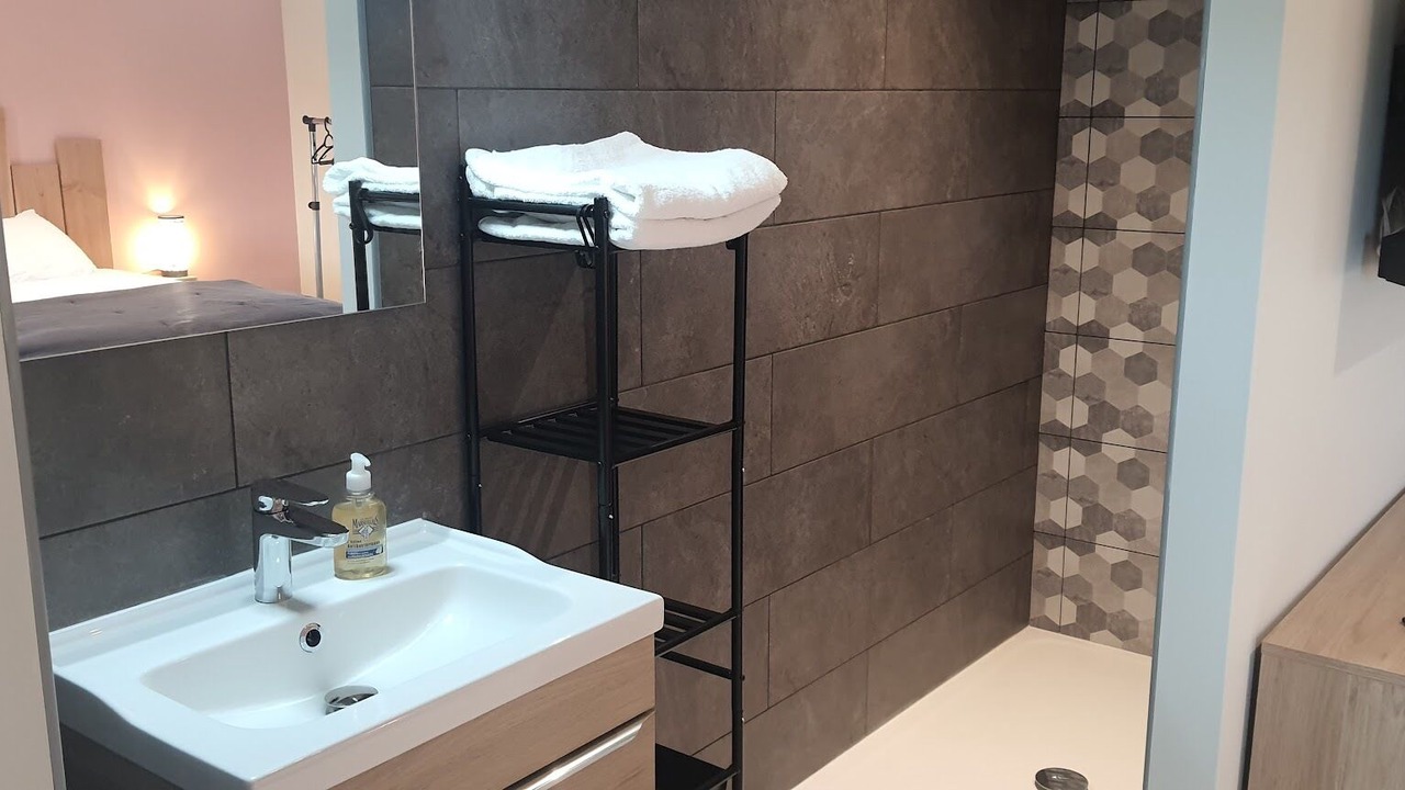 Photo of Bathroom in Saint-Christophe-des-Bardes