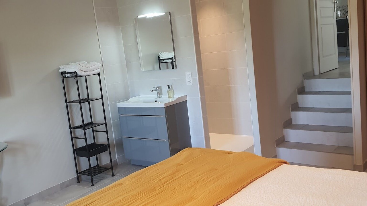 Photo of Bedroom in Saint-Christophe-des-Bardes