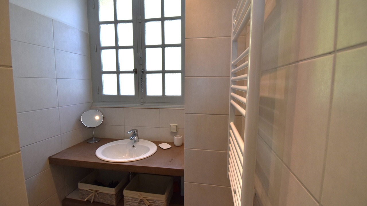 Photo of Bathroom in Domme