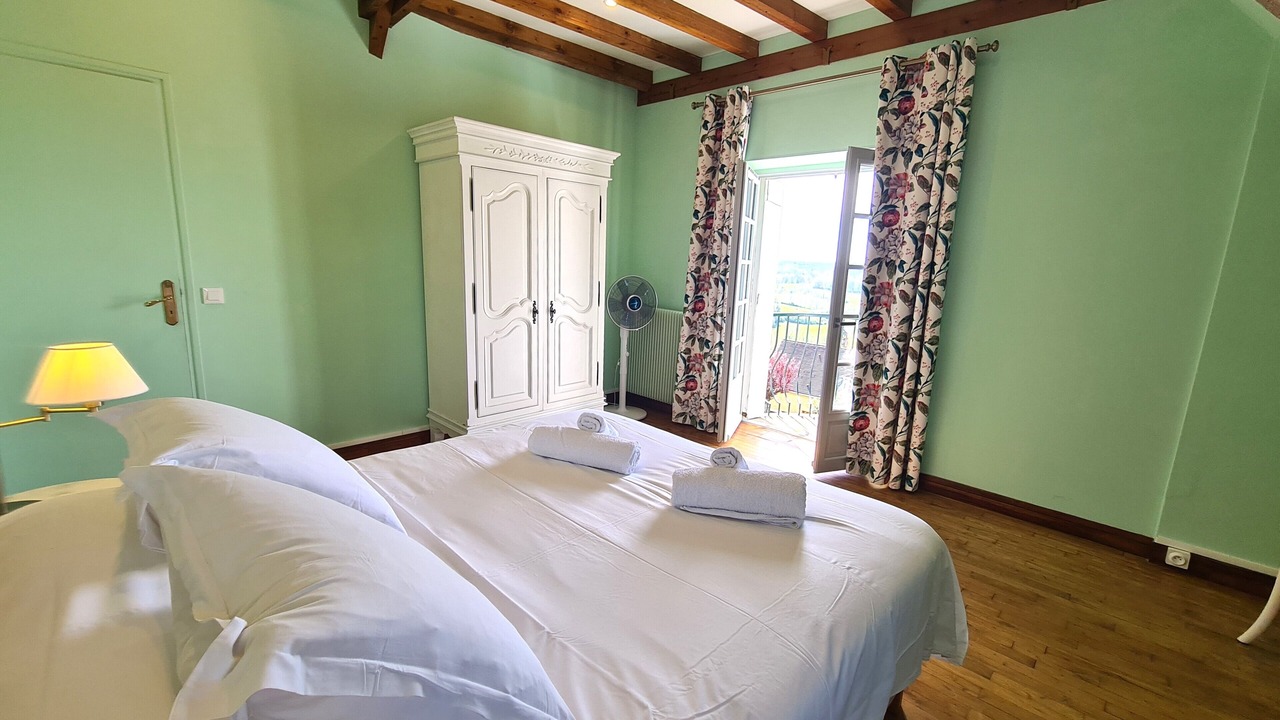 Photo of Bedroom in Domme