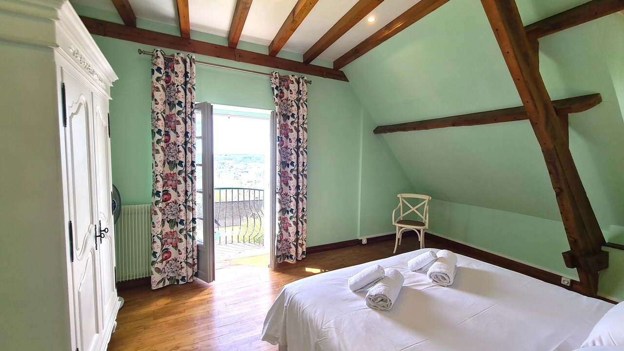 Photo of Bedroom in Domme