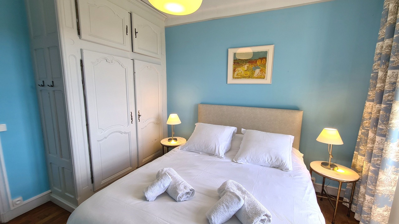 Photo of Bedroom in Domme