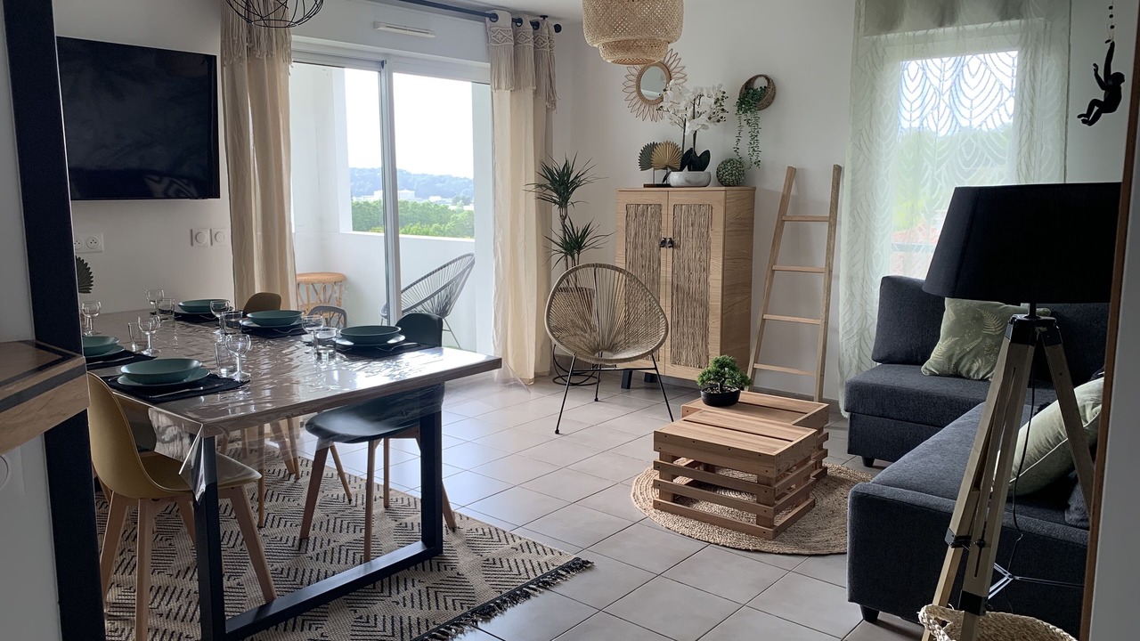 Photo of Livingroom in Bayonne