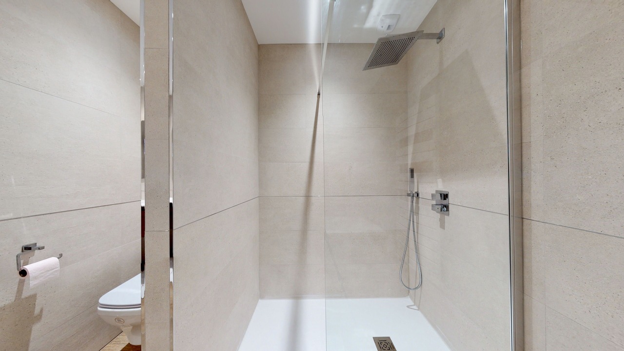 Photo of Bathroom in Ares