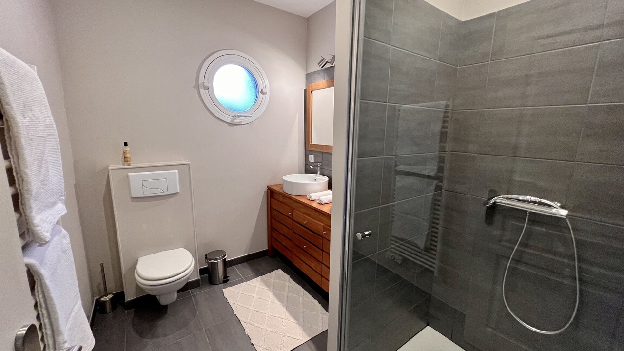 Photo of Bathroom in Cestas