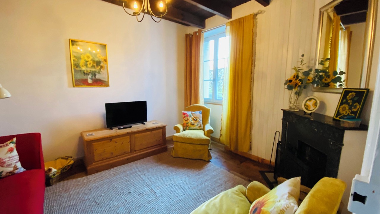 Photo of Livingroom in Ruffec