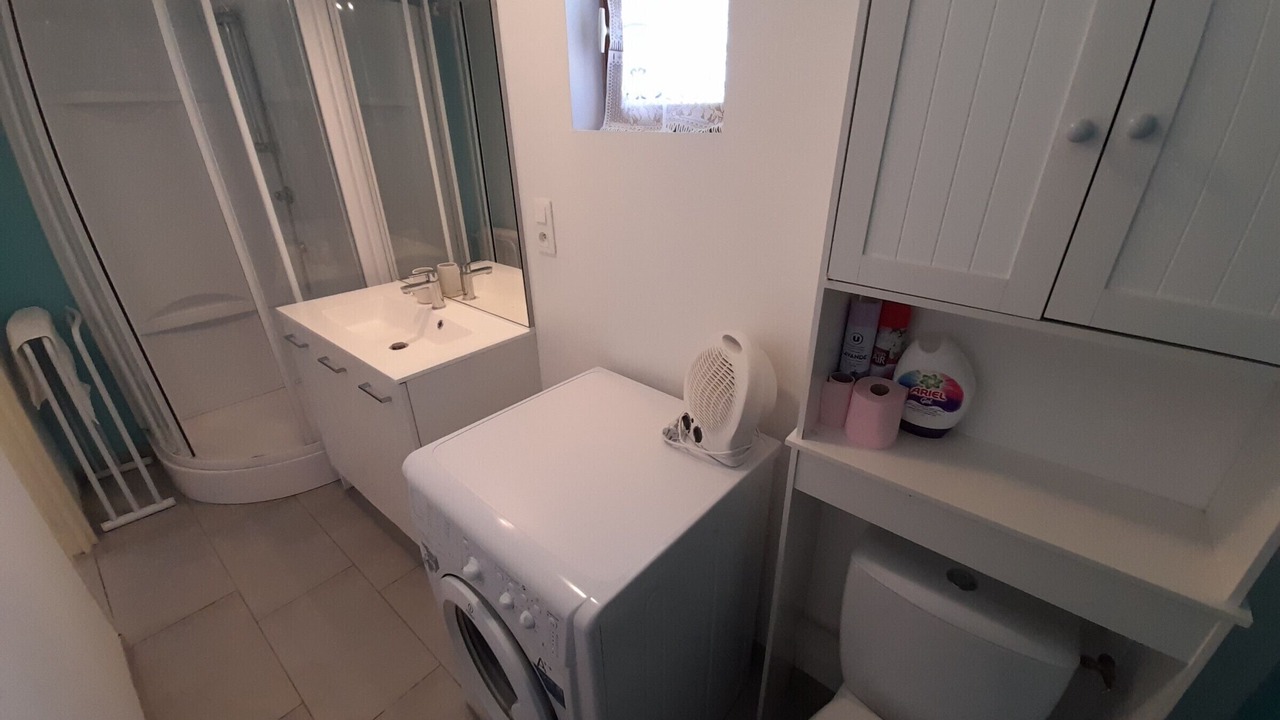 Photo of Bathroom in Archigny