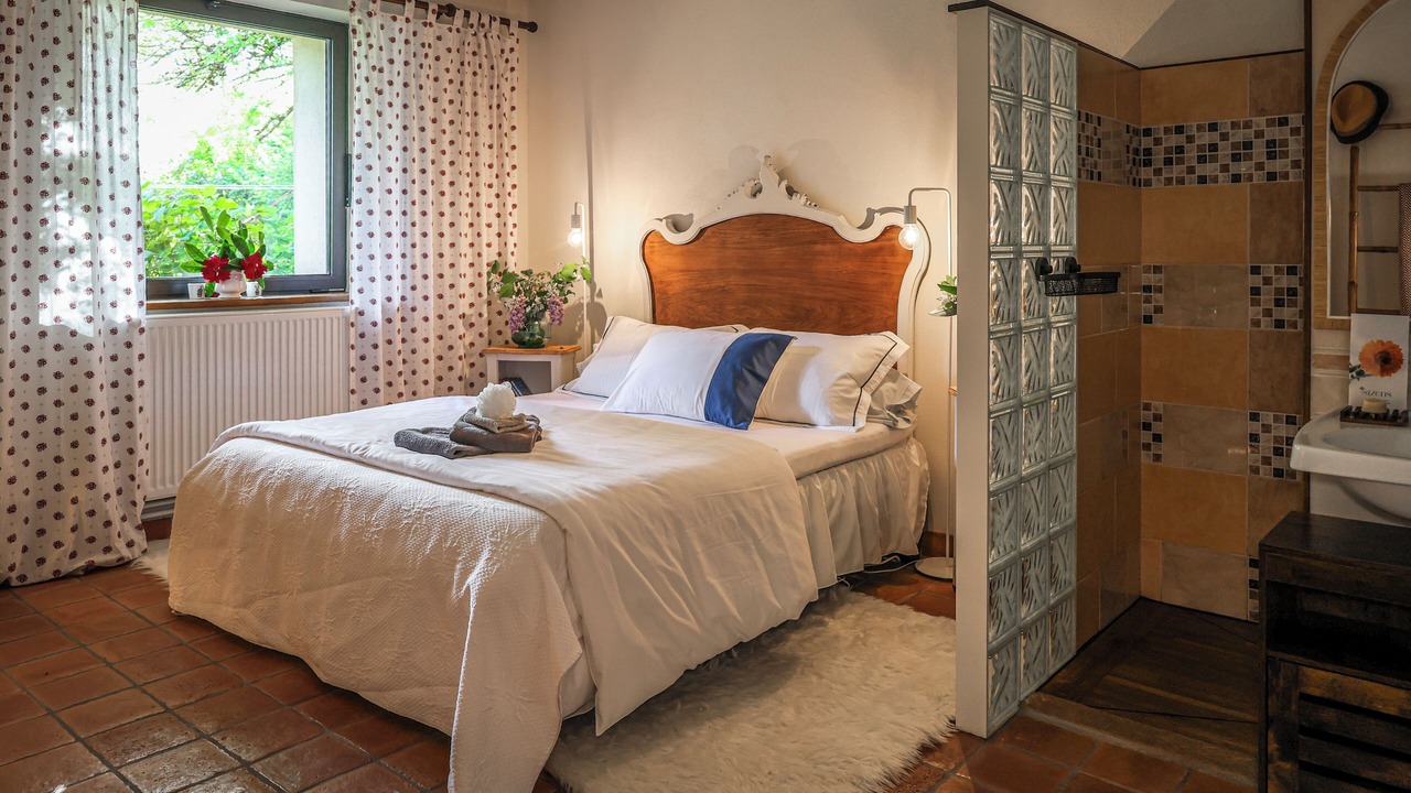 Photo of Bedroom in Saint-Pierre-de-Frugie