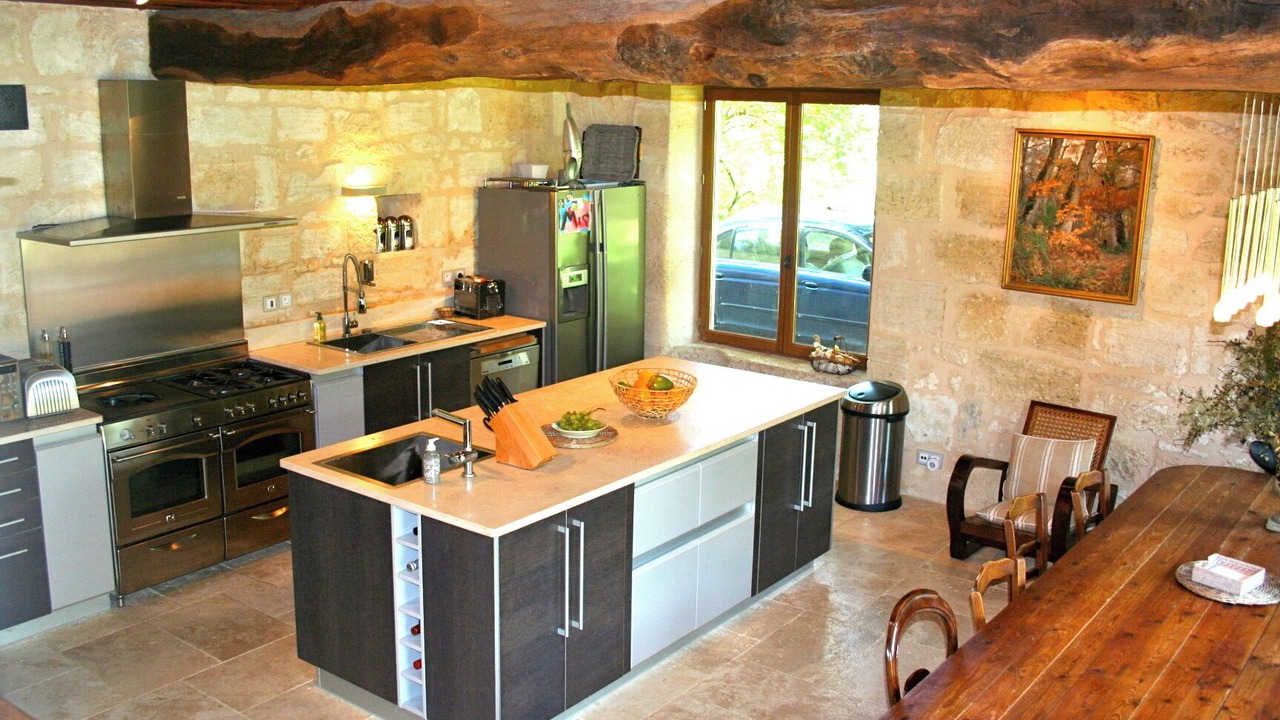 Photo of Kitchen in Naujan-et-Postiac